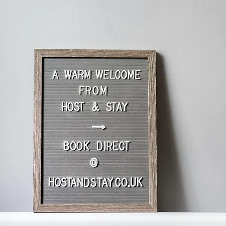 Host & - The Penthouse, Hudsons Yard House Whitby