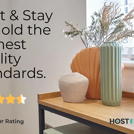 Host & - The Penthouse, Hudsons Yard House Whitby