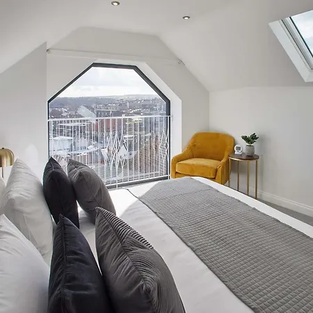 Host & - The Penthouse, Hudsons Yard House *