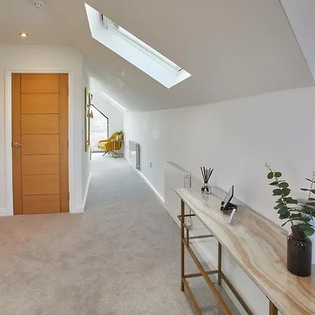 Host & - The Penthouse, Hudsons Yard House * Whitby