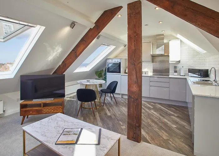 Host & - The Penthouse, Hudsons Yard House * ウィットビー